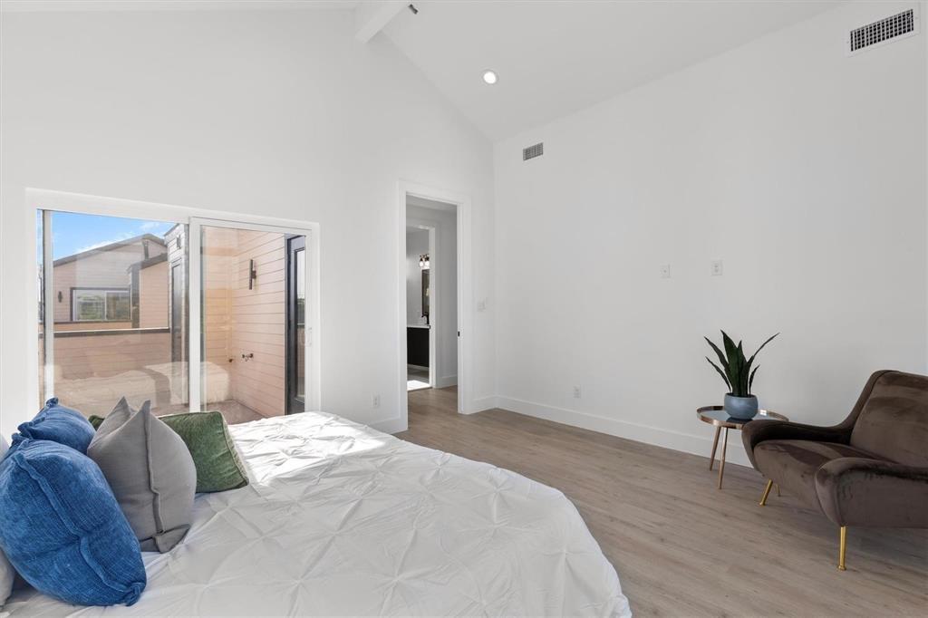 Dallas Land & Loan Cos Add 03 - Residential Lease