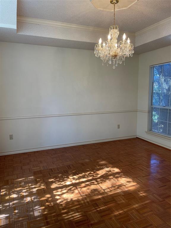 1412 Hyde Park Lane