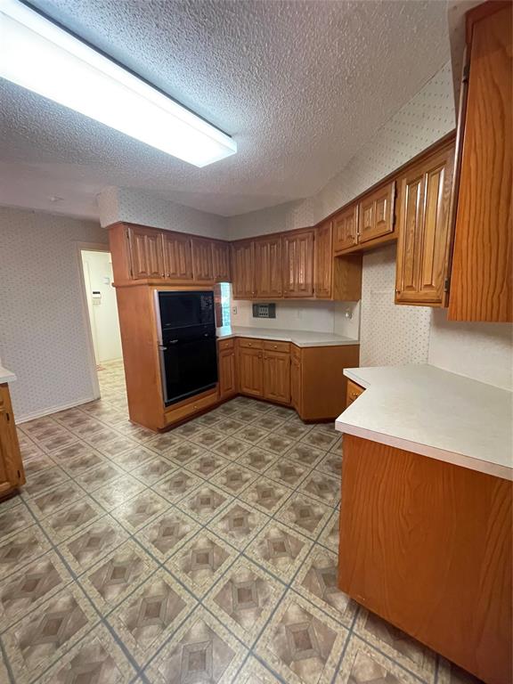 1412 Hyde Park Lane