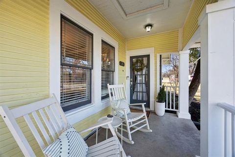 Photo of 704 Williams Street, Rockwall, TX 75087 (MLS # 21137769)