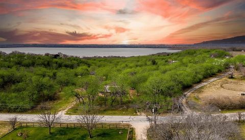 Photo of 2301 Moseley Road, Cross Roads, TX 76227 (MLS # 21093283)