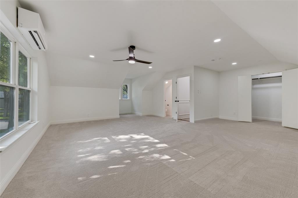 Woodhaven CNTRY Club Estates - Residential