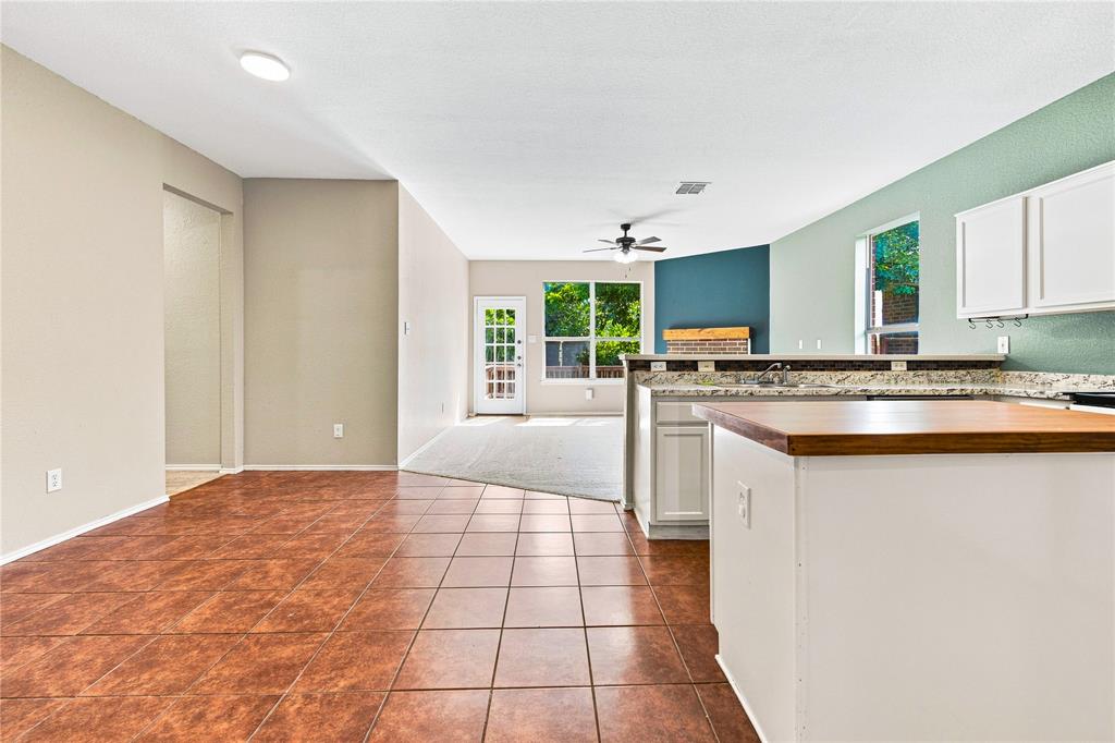 2833 Wakecrest Drive