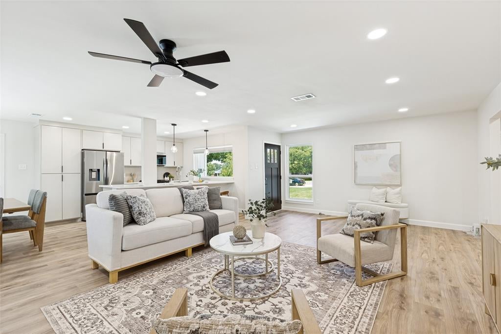 3550 Ridgeoak Way