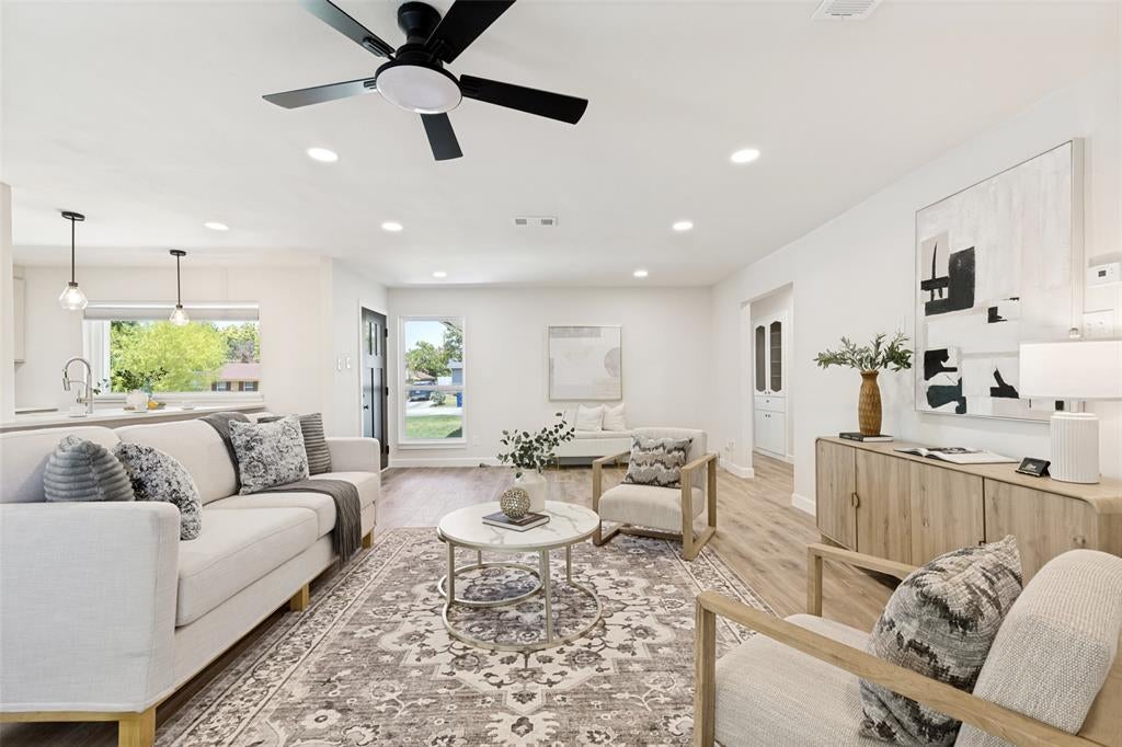 3550 Ridgeoak Way