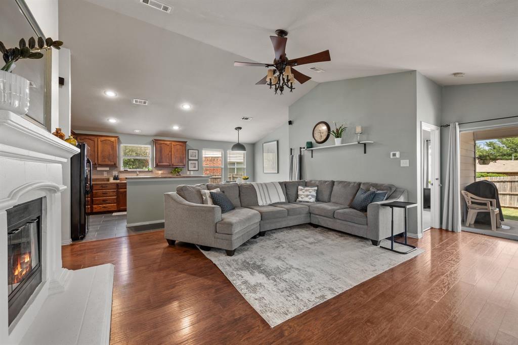 11800 Cottontail Drive