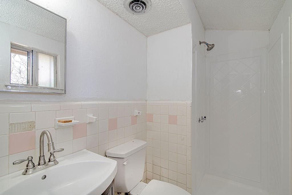 Summercrest - Residential