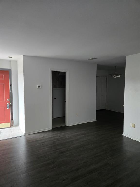 Wellington Place I Condos - Residential Lease