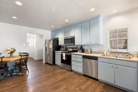 Tiny photo for 507 E Clifton Street, Stephenville, TX 76401 (MLS # 21197399)