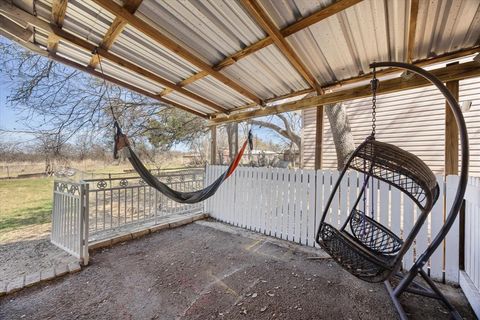 Tiny photo for 507 E Clifton Street, Stephenville, TX 76401 (MLS # 21197399)