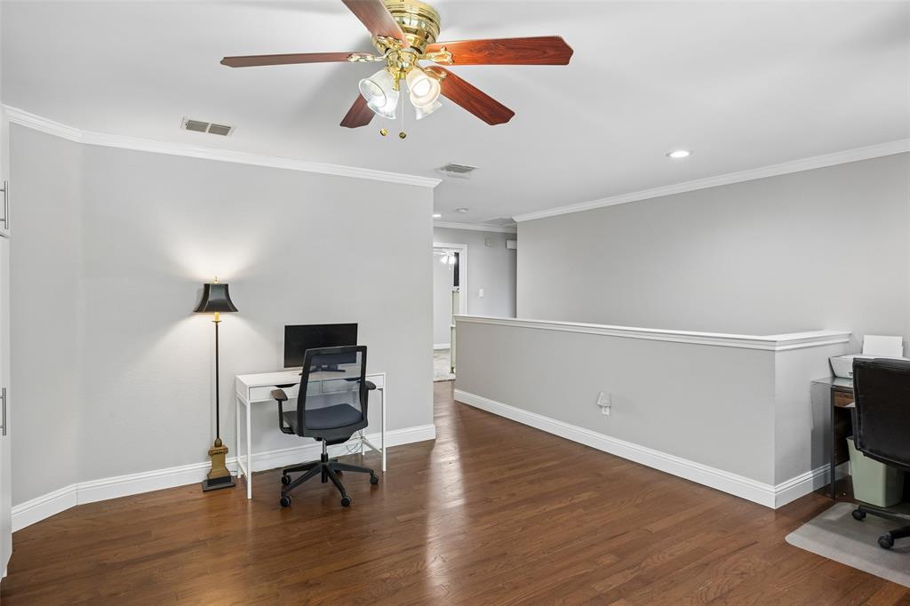 Settlers Way - Residential