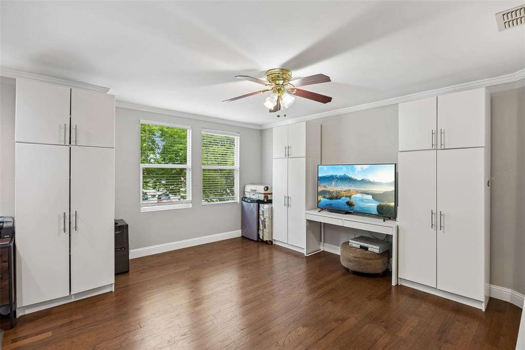 Settlers Way - Residential