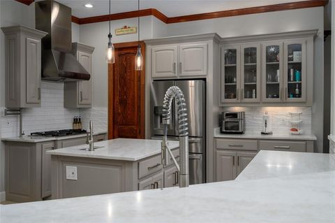 Tiny photo for 588 Lakepoint Loop, Pottsboro, TX 75076 (MLS # 21132834)