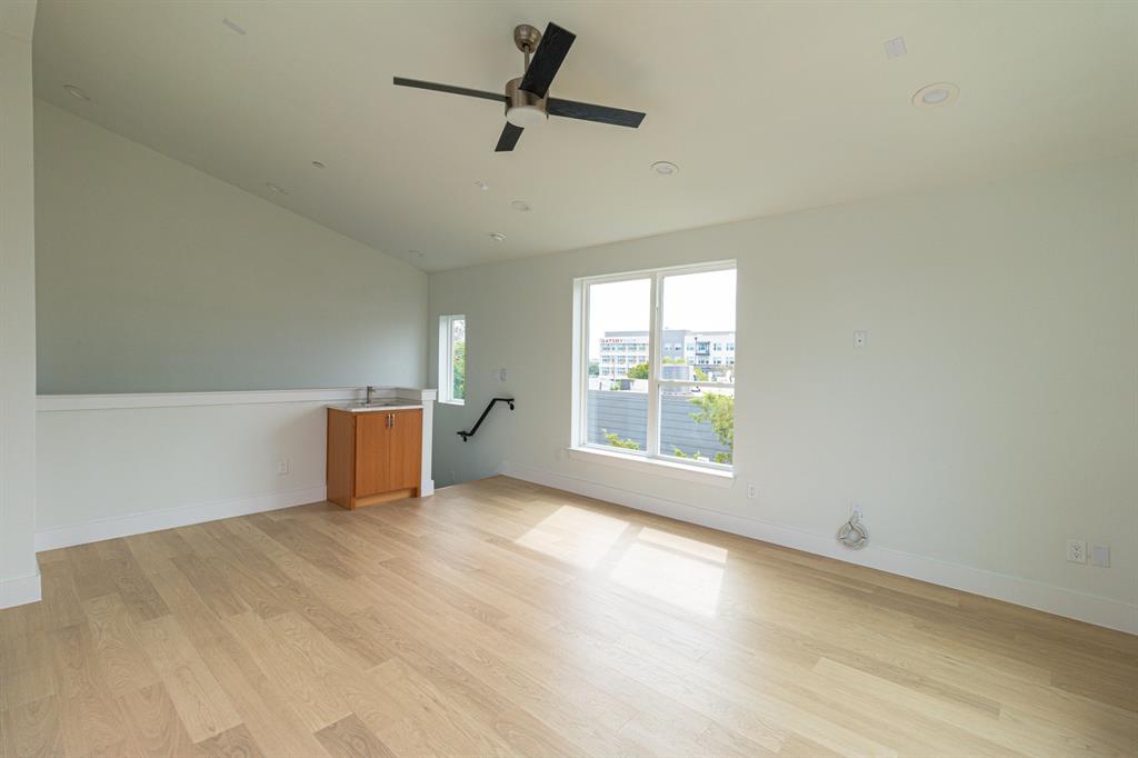 Ross Ave - Residential Lease