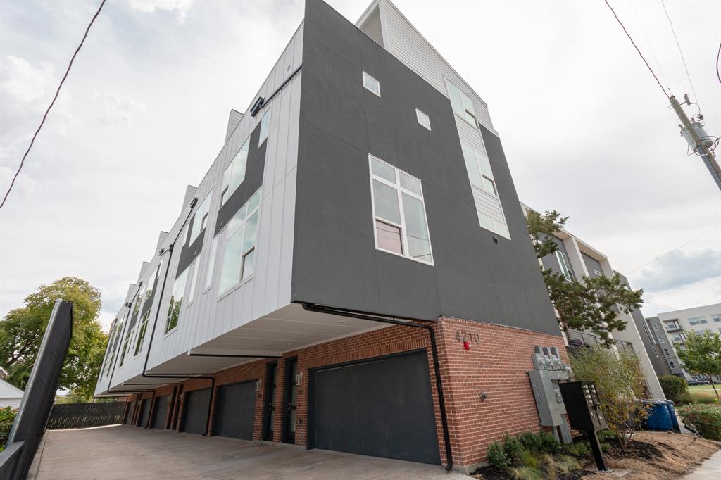 Ross Ave - Residential Lease