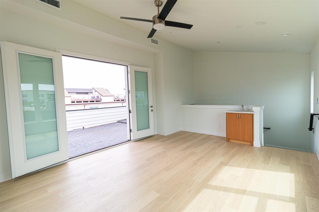 Ross Ave - Residential Lease