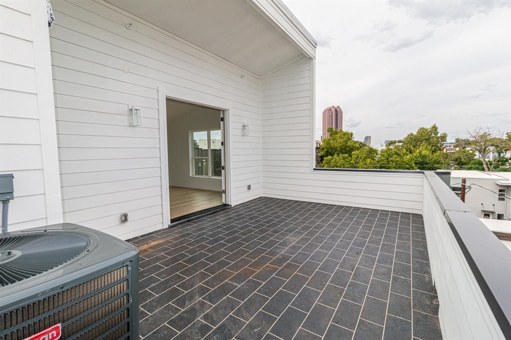 Ross Ave - Residential Lease