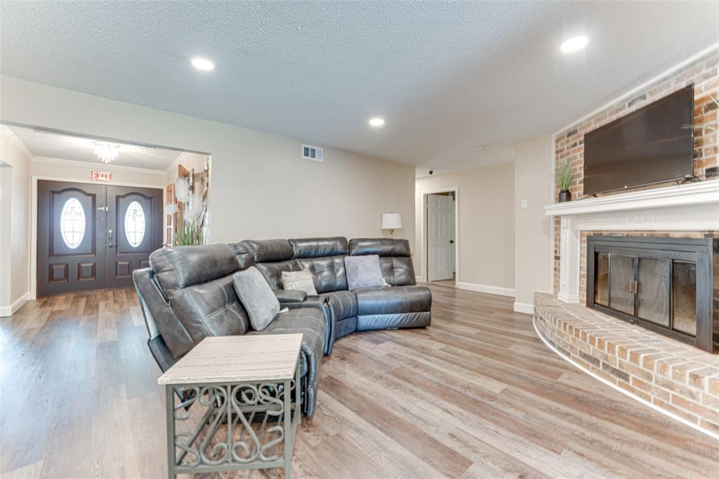 3318 Hampden Drive