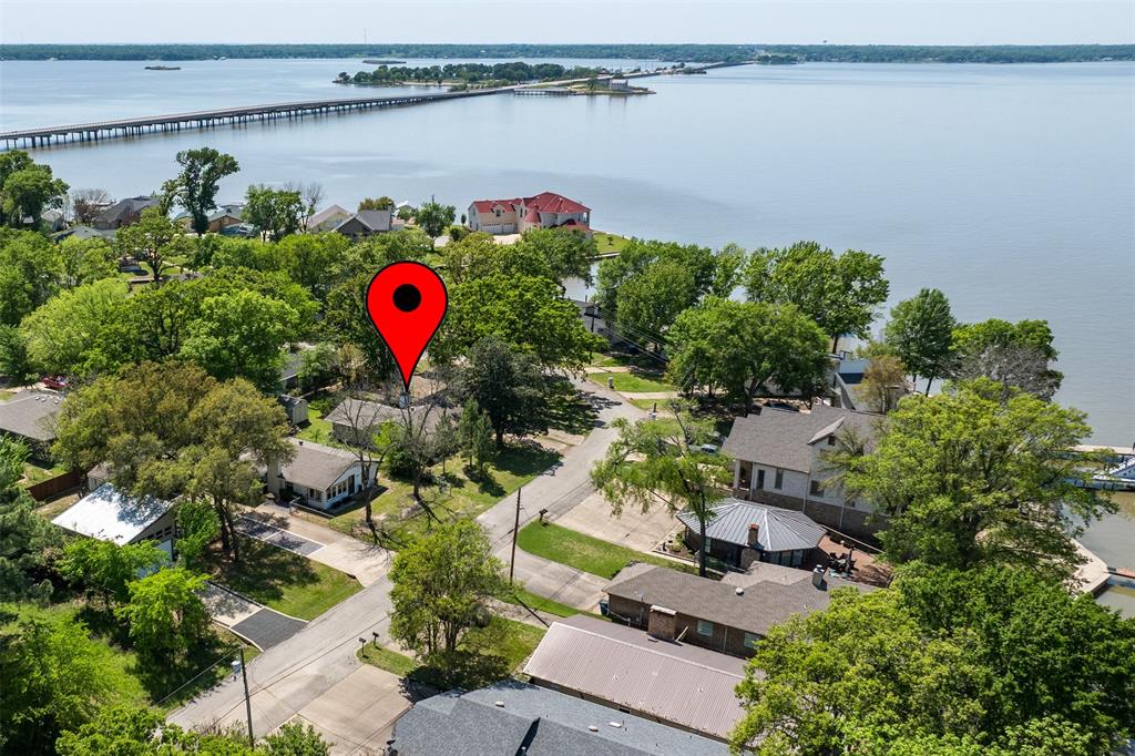 275 Harbor Drive