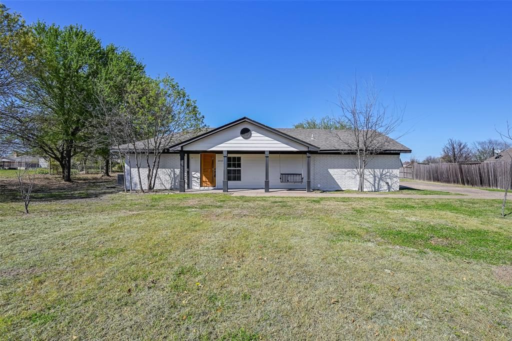 Photo of 2003 Cartwright Drive, Sachse, TX 75048 (MLS # 21153847)