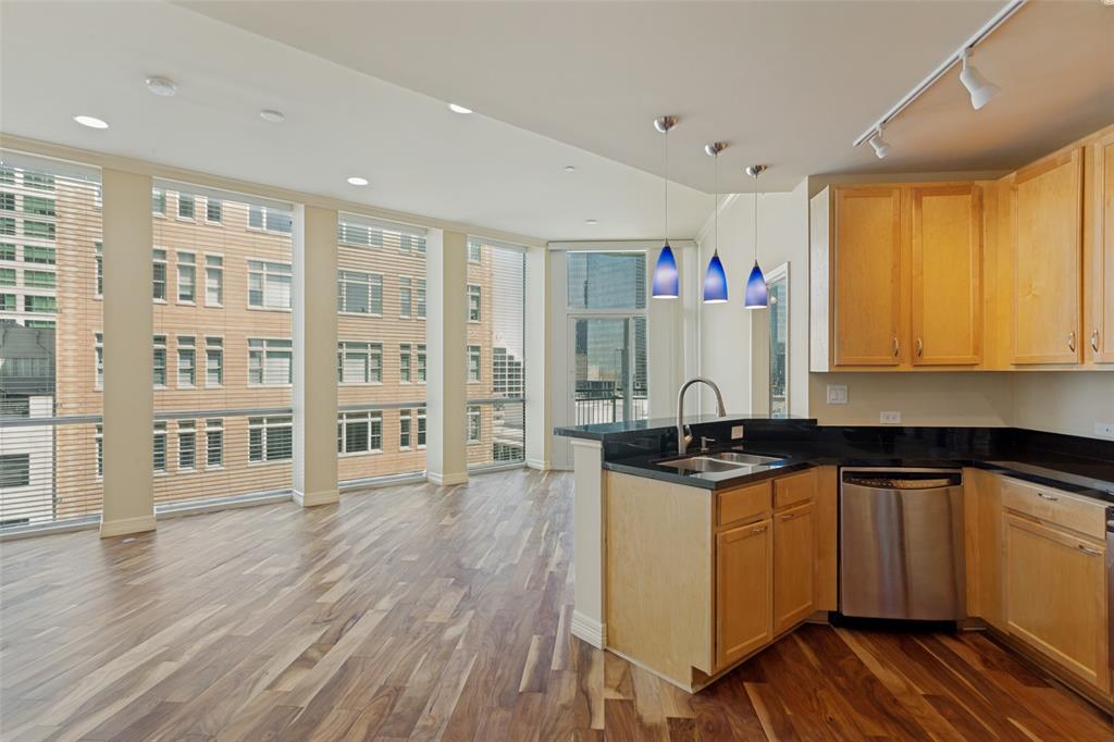Tower Residential II Condo - Residential