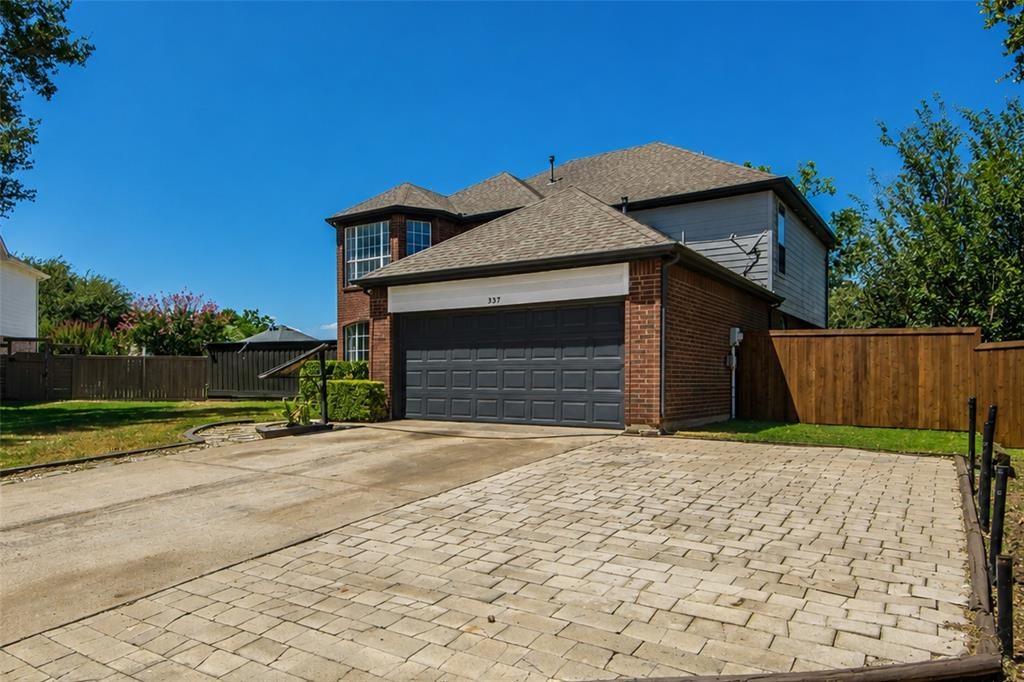 337 Bluewood Lane