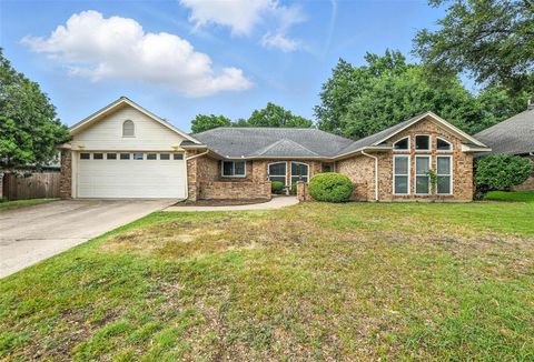 Property photo of 1208 Homestead Street, Flower Mound, TX 75028
