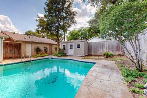 A home in Duncanville