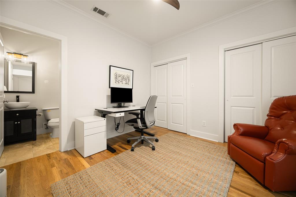 Ross Ave Condo - Residential