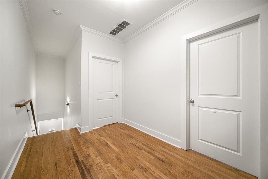 Ross Ave Condo - Residential