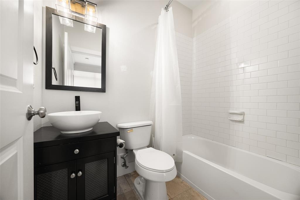 Ross Ave Condo - Residential