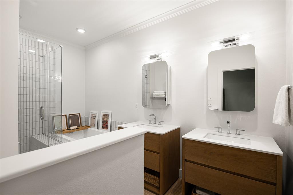 Ross Ave Condo - Residential