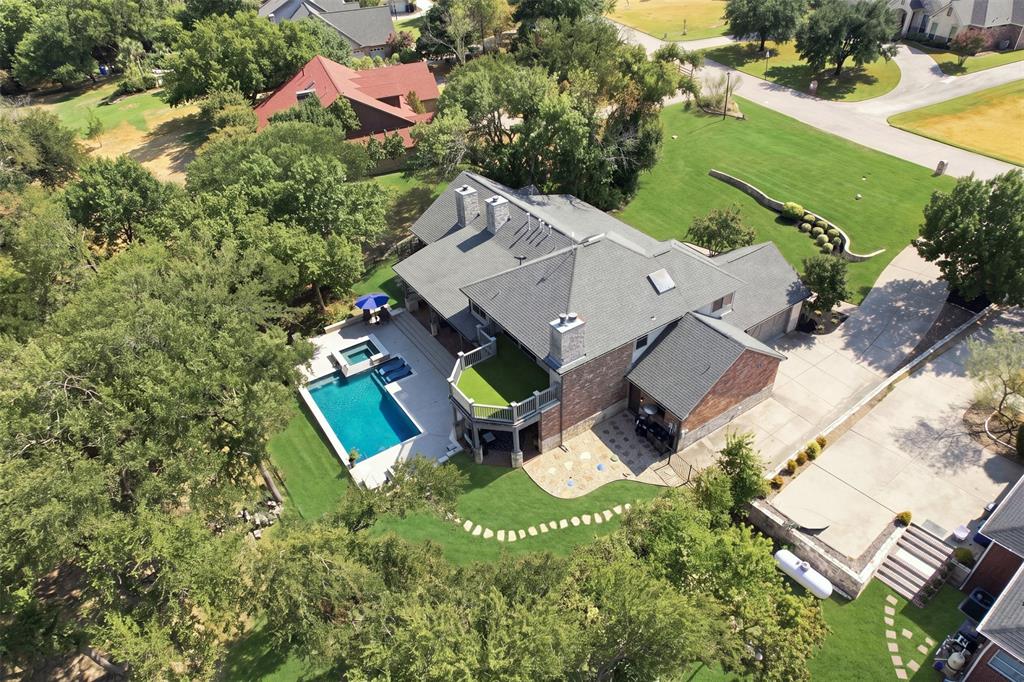 1537 Brook Lane