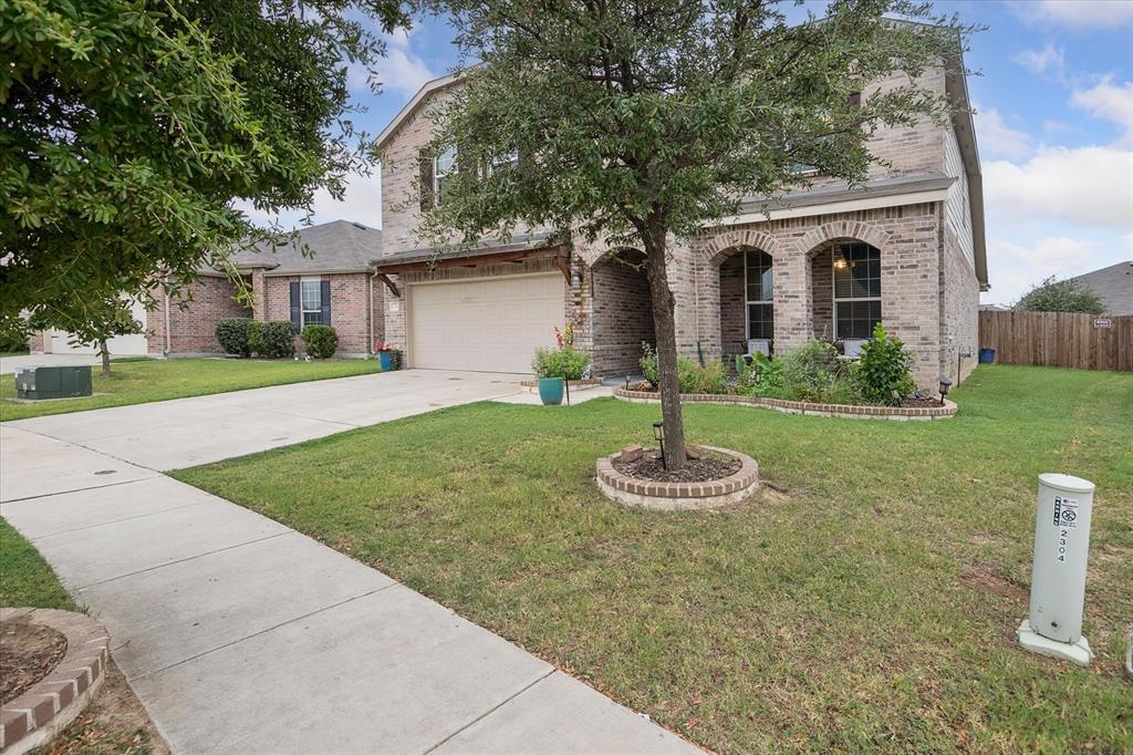 2304 Bermont Red Lane
