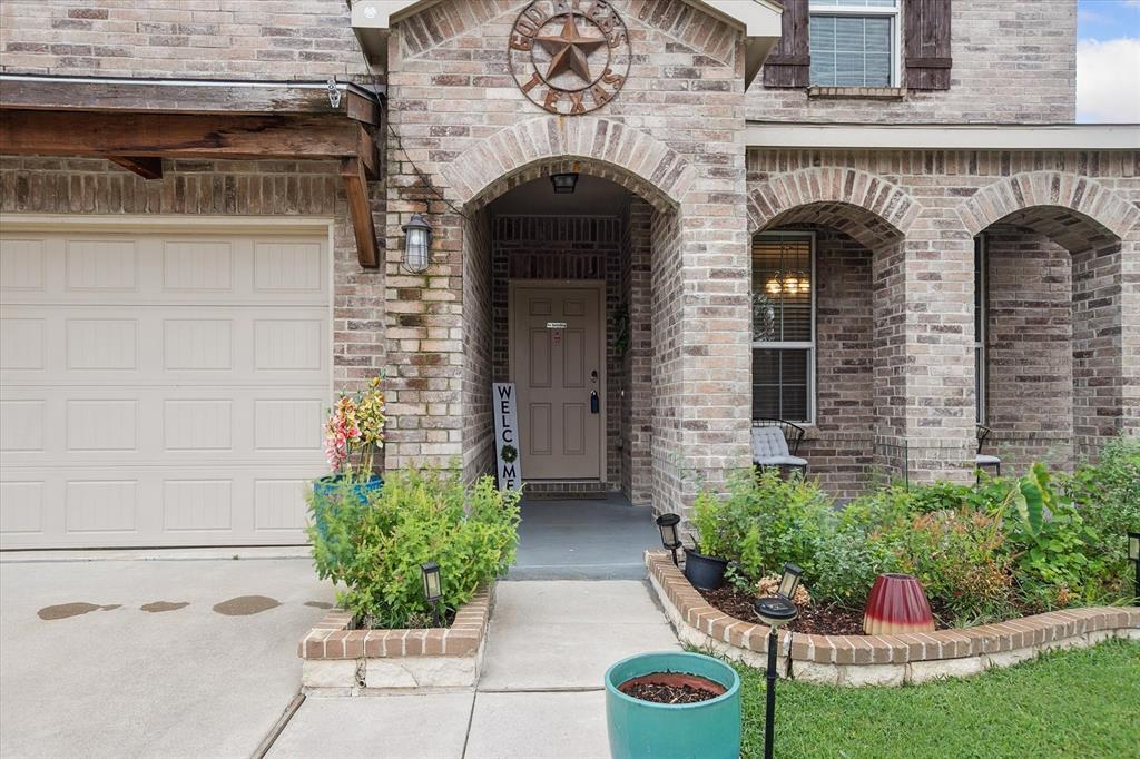 2304 Bermont Red Lane
