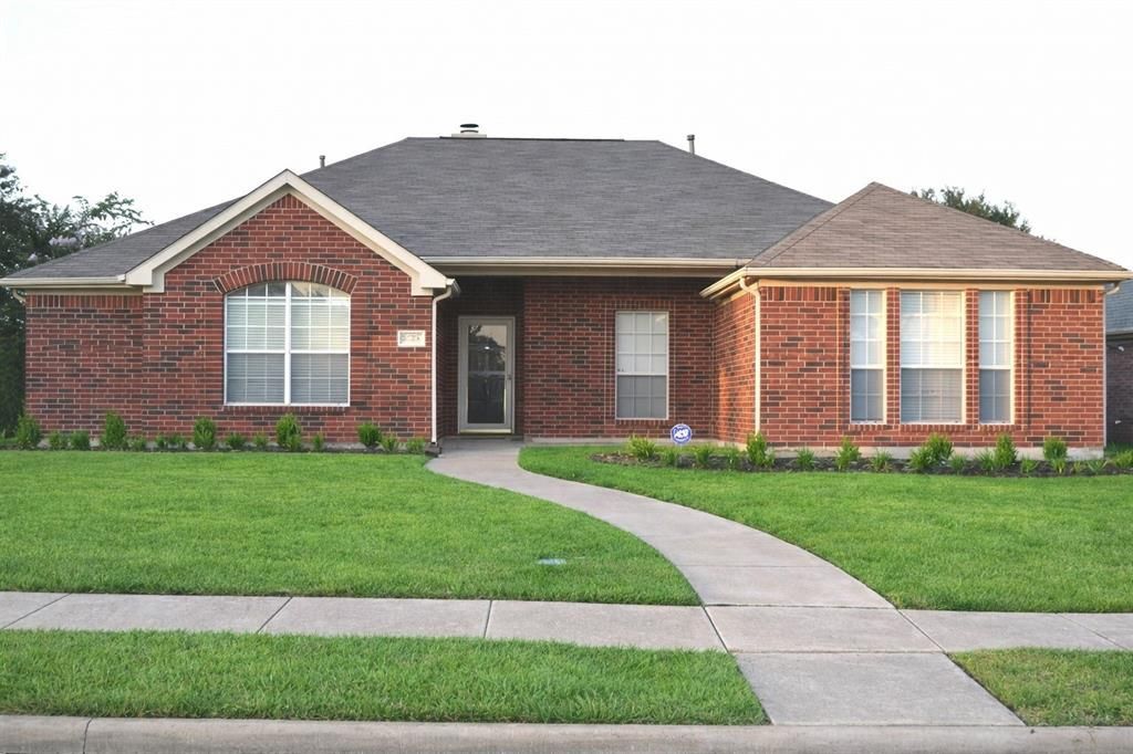 Photo of 2024 Austin Drive, Mesquite, TX 75181 (MLS # 21144556)