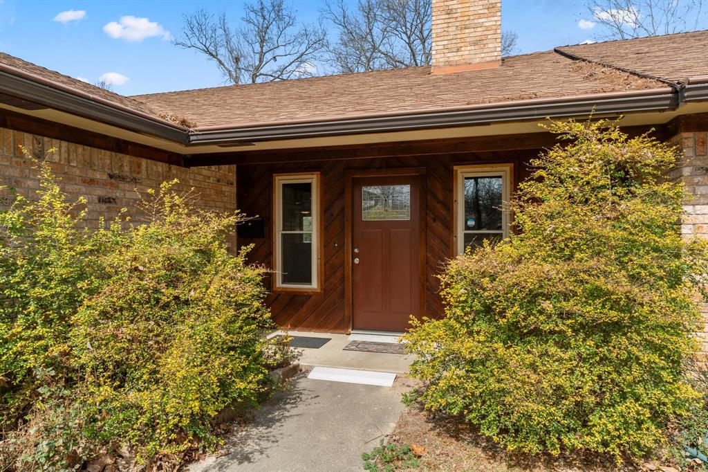 615 Private Road 5881