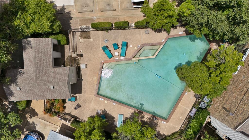 Oaks On The Bend Condos Ph 01-04 - Residential