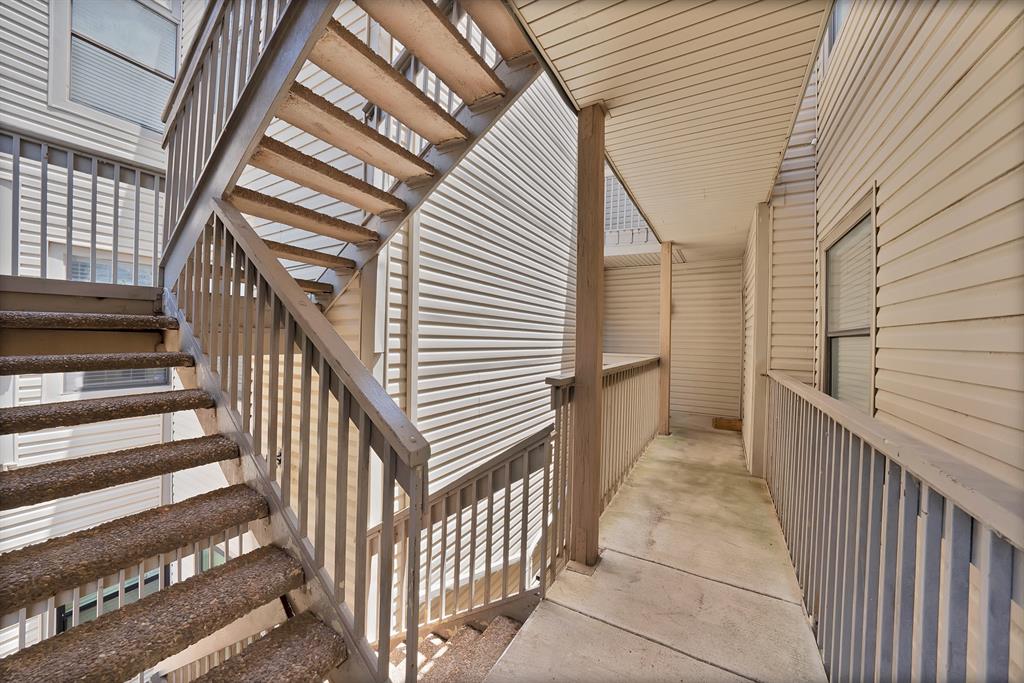 Oaks On The Bend Condos Ph 01-04 - Residential