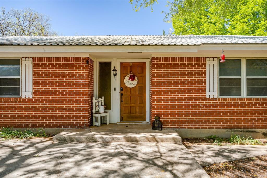 8216 Cleburne Highway