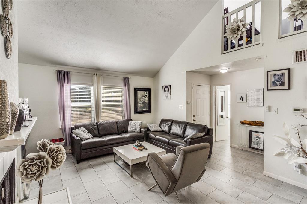 2825 Persimmons Court