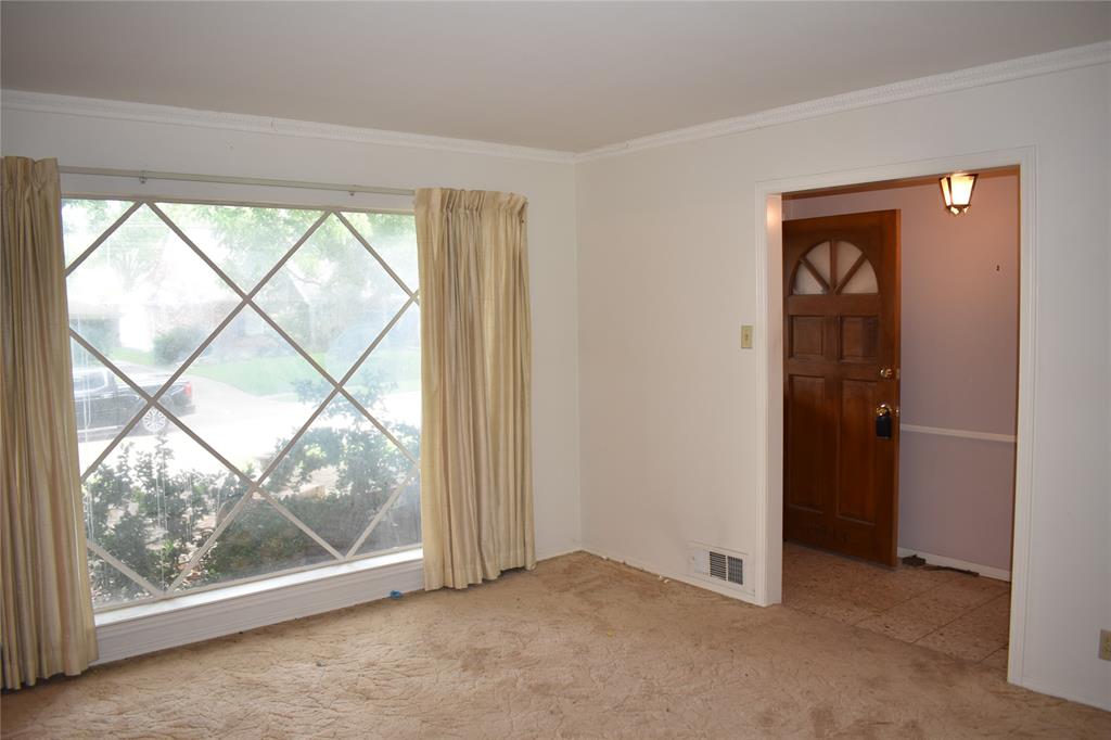 9944 Greenfield Drive