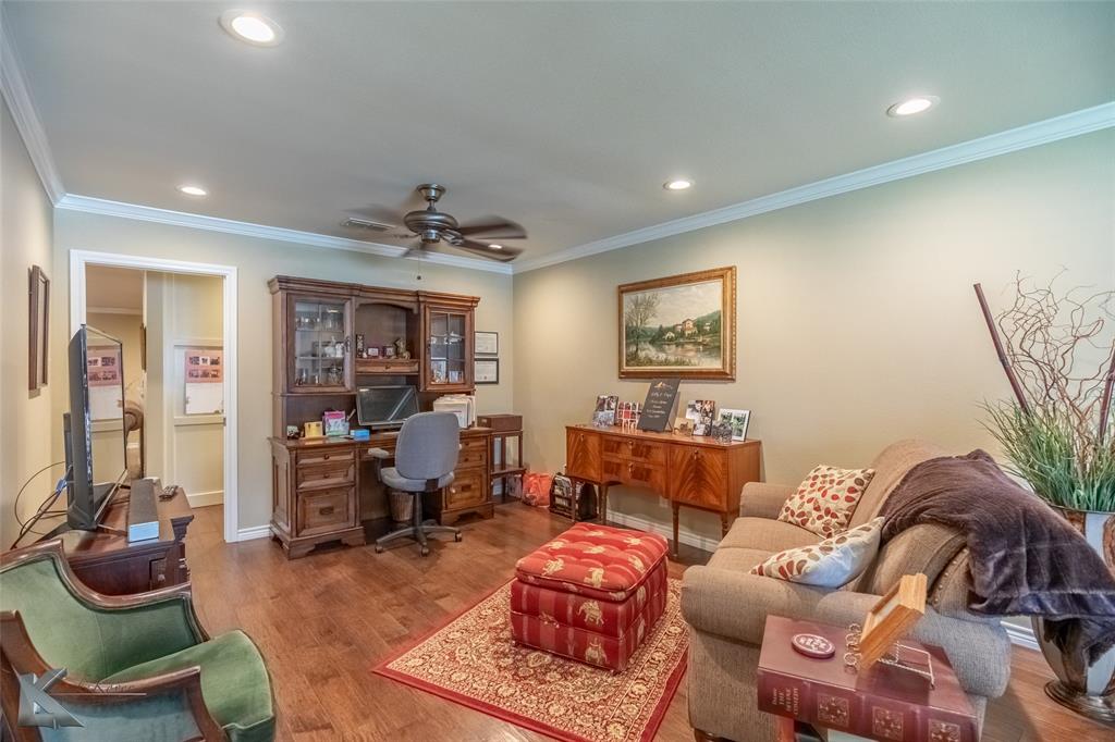 2401 Windsor Road