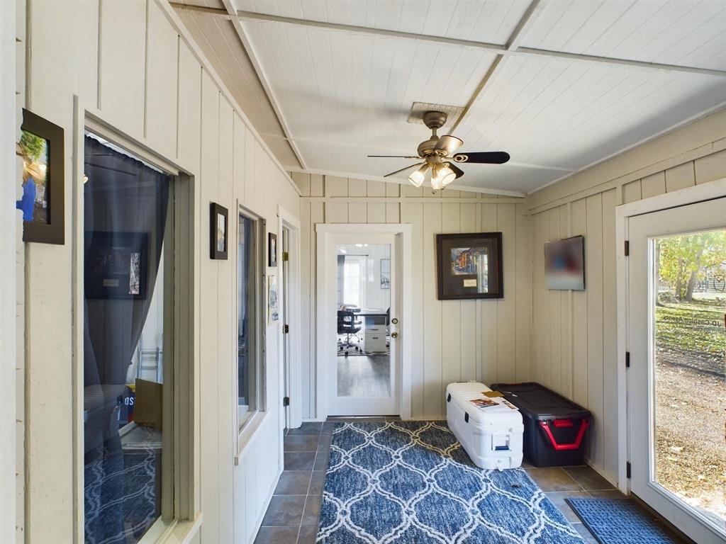 Joshua Minnett - Commercial Lease