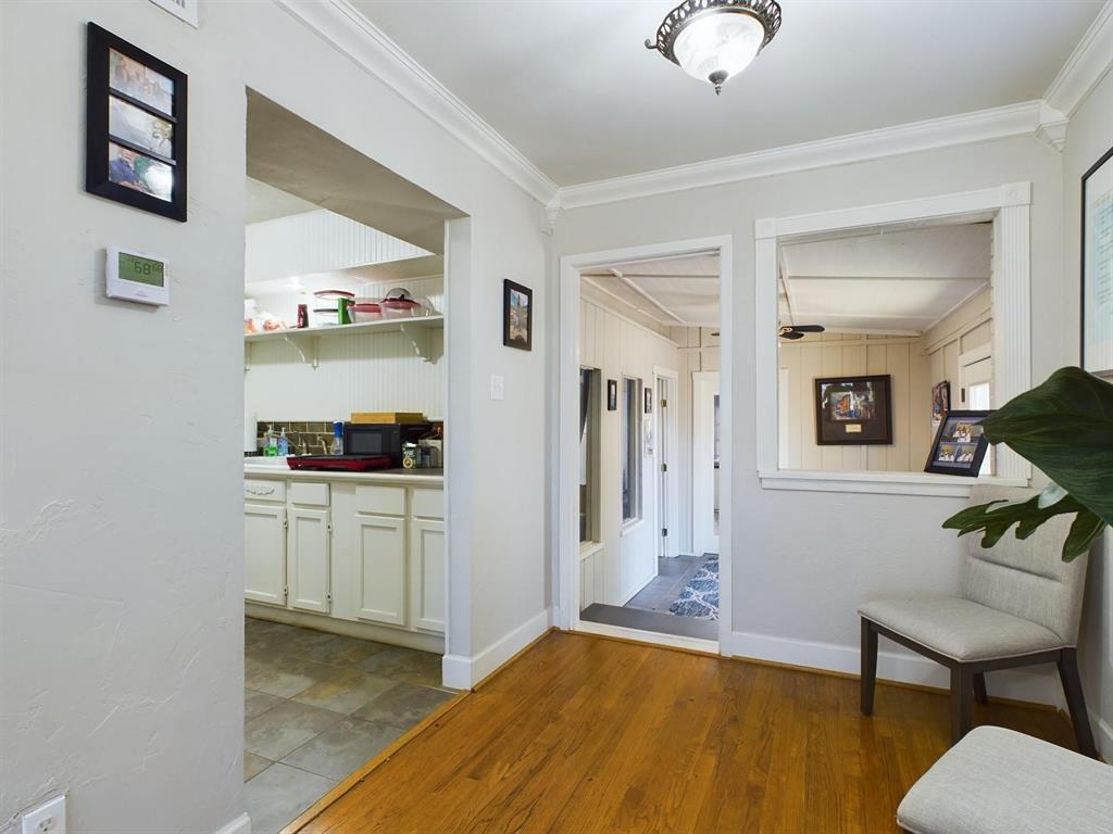 Joshua Minnett - Commercial Lease