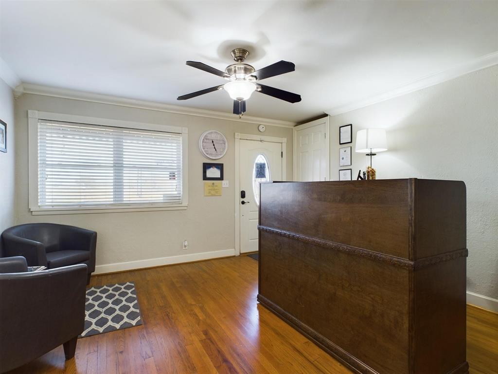 Joshua Minnett - Commercial Lease