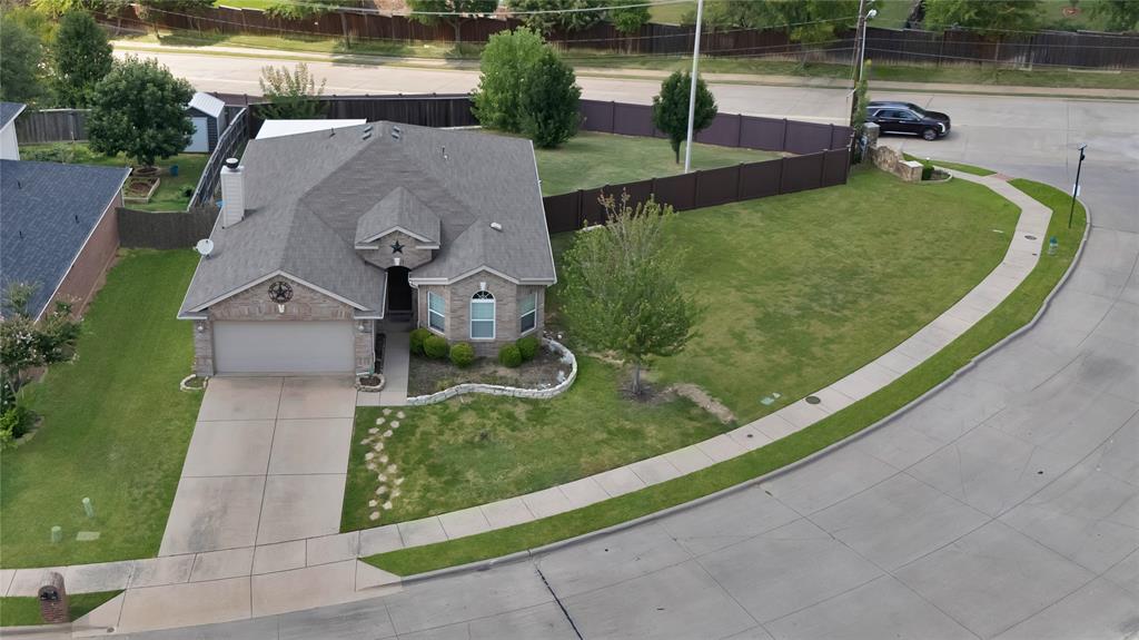 6305 Pool View Drive
