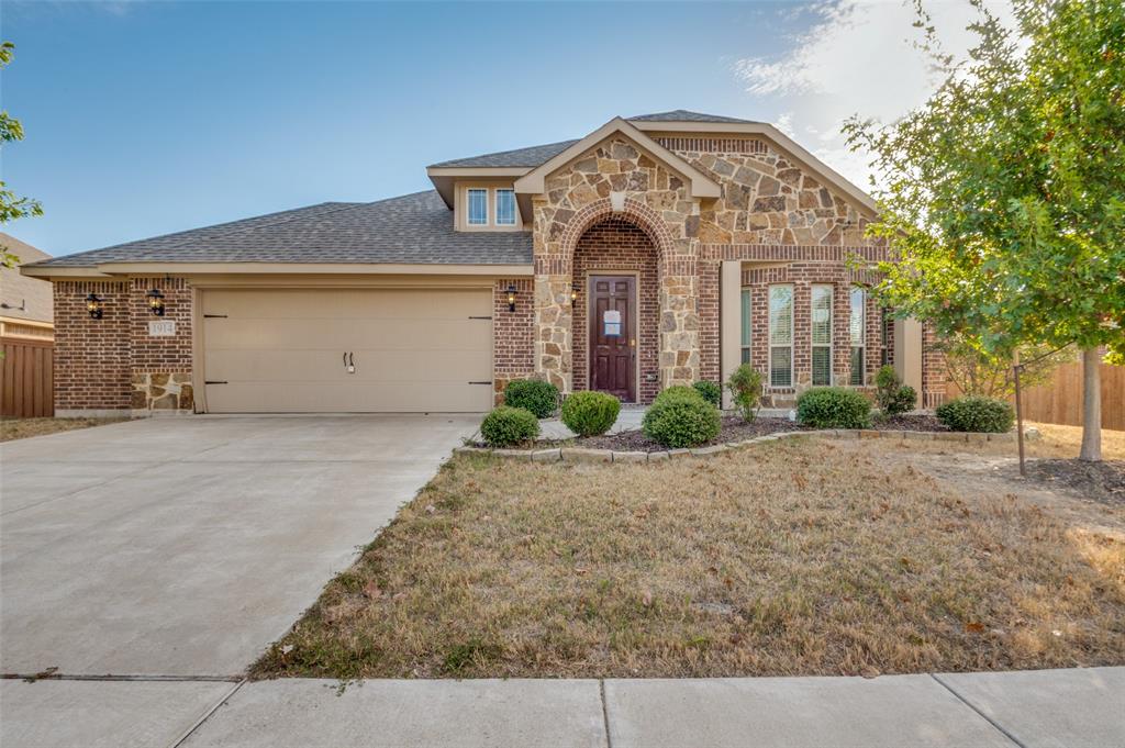 1914 Maplewood Drive