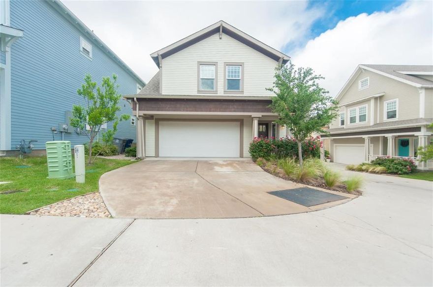 Spacious home in the highly desirable Kessler Bishop Arts area. This energy efficient residence includes solar panels, foam insulation, and a tankless water heater. The open layout flows from kitchen to dining and living space. The kitchen features stainless steel appliances, upgraded countertops, and modern fixtures. Upstairs offers attractive engineered wood flooring throughout. Just minutes from the scenic Stevens Park Golf Course for a round of golf, and an easy stroll or short drive to the lively Bishop Arts District with dozens of top rated restaurants and shops. Grab brunch or coffee at Oddfellows, enjoy wood-fired pizza at Eno's Pizza Tavern, or treat yourself to Italian fare at Lucia. For fun nights out, the area also offers bars, art galleries, and live music venues, making this home more than just a place to live, but part of a vibrant lifestyle. Welcome home!