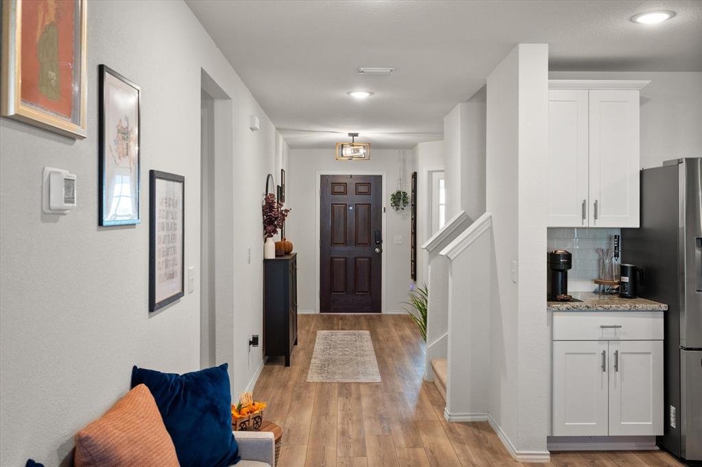 4520 Knoll Gardens Way